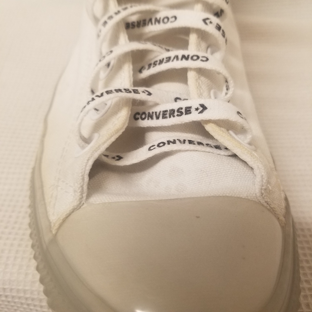 Converse Chuck Taylor With New Pair of Socks - Picture 10 of 16